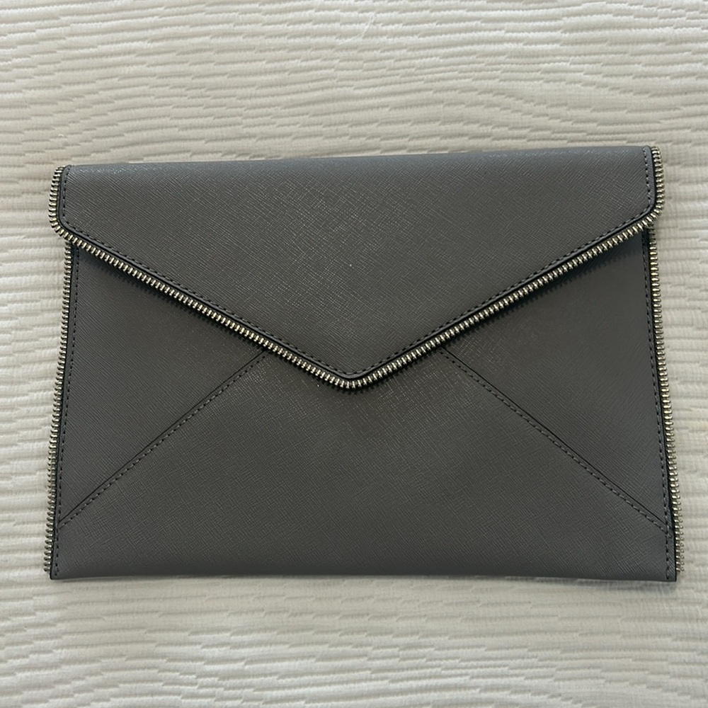Rebecca Minkoff envelope clutch in grey
Used once!